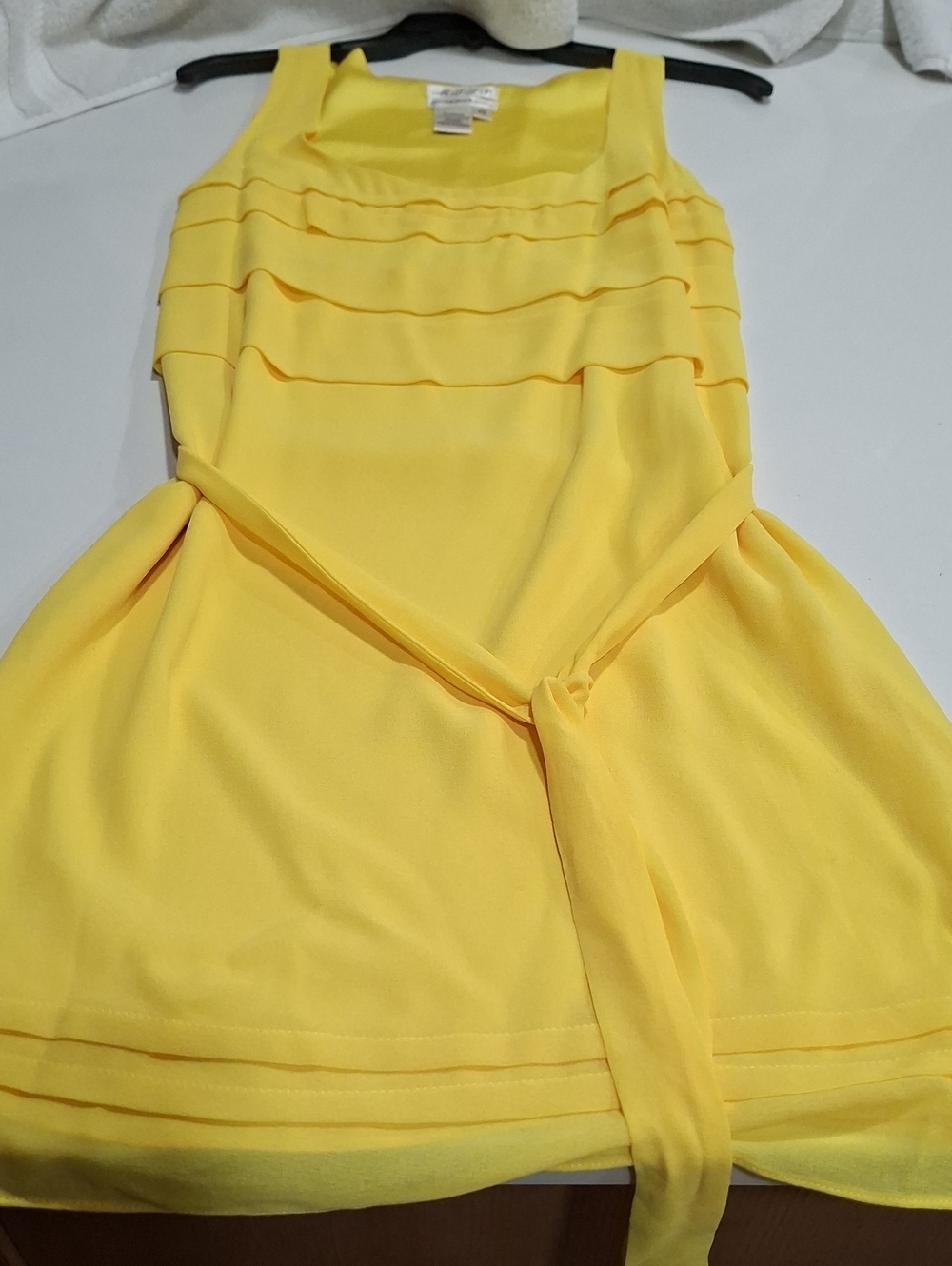 MLLP STUDIO SPECIALTY Yellow Women's Pleated Waist Tie Skirt